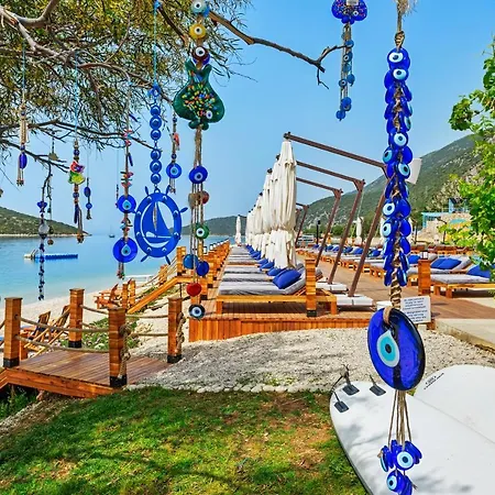 Отель Doria Yacht Club