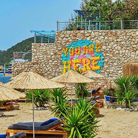 Отель Doria Yacht Club 4*