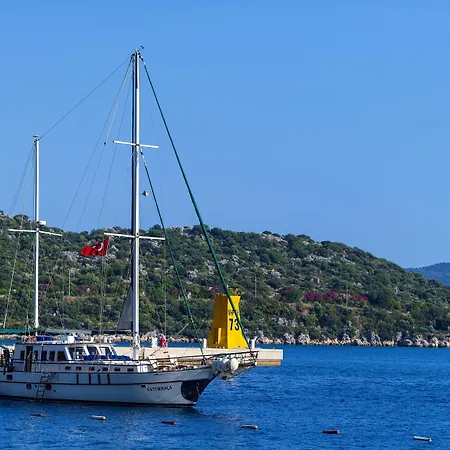 Doria Yacht Club 4*