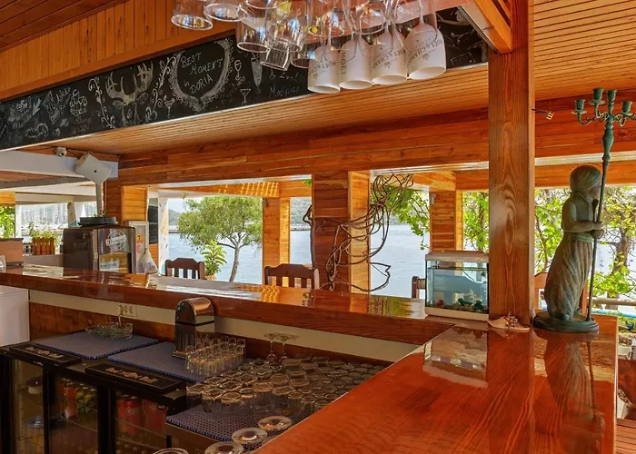 Hotel Doria Yacht Club 4*