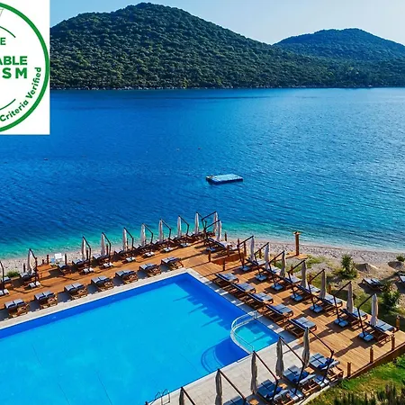 Doria Yacht Club Hotell 4*