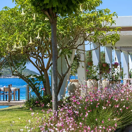 Doria Yacht Club 4*